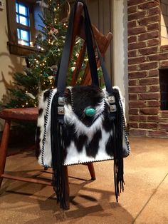 Mode Country, Western Bags, Western Bag, Cowhide Purse, Custom Purses, Western Purses, Cowhide Bag, Western Clothing, Cowgirl Chic