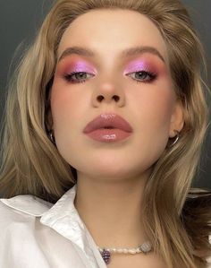 Pink Eye Makeup, Eye Makeup Pictures, Colorful Eye Makeup, Makeup Eye Looks, Pink Eyeshadow, Pink Makeup, Makeup Pictures