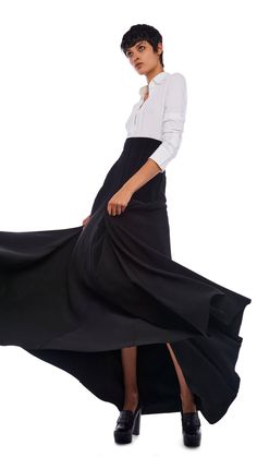 LONG GRACE SKIRT – Black – Norma Kamali Winter 2024 Fashion, Black Maxi Skirt, Black Formal, Norma Kamali, Fall Winter 2024, 2024 Fashion, Winter 2024, Skirt Black, A Question