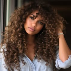 Long curly hairstyles 2024 that you must try Curly Hair 2024, Long Curly Hair Ideas, Style Long Curly Hair, Curly Hairdos, Curly Hair Hacks, Casual Curls, Long Curly Hairstyles, Quick Curly Hairstyles, Hair Sleek