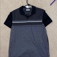 Brand New With Tags Calvin Klein Black Cotton Tops, Casual Black Calvin Klein Top, Casual Calvin Klein Short Sleeve Shirt, Sporty Black Calvin Klein Tops, Calvin Klein Casual Short Sleeve Shirt, Calvin Klein Black Casual Top, Calvin Klein Sporty Black Top, Calvin Klein T Shirt, Calvin Klien