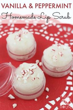 Diy Lip Scrubs, Peppermint Lip Scrub, Homemade Lip Scrub, Diy Vanilla, Lip Scrub Recipe, Homemade Scrub