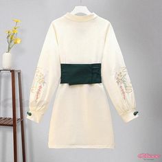 Qteee - Timeless Crane Embroidery Plush Hooded Sweatshirt Dress with a Vintage Twist Winter Embroidered Cotton Dress, Winter Cotton Dress With Embroidery, Casual Embroidered Winter Dresses, Casual Winter Dresses With Embroidery, Crane Embroidery, Hooded Sweatshirt Dress, Canvas Crossbody Bag, Winter Color, Square Canvas