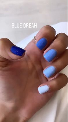 Gradual Nail Color, Cute Short Nails Acrylic Square Colorful, Dip Nails Purple Ombre, Different Blues Nails, Blue Gel Dip Nails, Summer Vacation Manicure, Gel Nails Ideas Pastel, Feb March Nails, Dip Powder Nails Easy