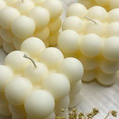 some white grapes are sitting on a table