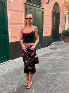 Summer Vacay Outfits, Spain Outfit, European Summer Outfits, Europe Outfits, Vacay Outfits, Italy Outfits, Going Viral, Mode Inspo