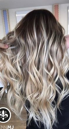 Blonde Hair Fade, White Ombre Hair, Balayage Long Hair, Blonde Highlights On Dark Hair, Fall Blonde Hair, Balayage Hairstyles, Geometric Hair, Geometric Hair Clip, Cool Blonde Hair