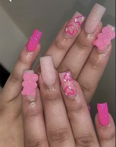 Square Medium Nails Acrylics Design, Medium Coffin Acrylic Nails Designs Pink, Cute Baddie Short Acrylic Nails, Nails Inspiration Graduation, Pink Baddie Nail Ideas, Colored Acrylic Nails Coffin, Cute Short Nails Acrylic Square Baddie, Nails With Teddy Bear Charms, Square Medium Nails Acrylics