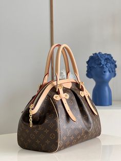 LUB Fashion Lu-Vi bags - 17192 A+ Excellent Quality copies; Contact us if you've any questions in your mind. Fashion Logo Inspiration, Louis Vuitton Taschen, Boot Purse, Sarah Grace, Handbag Styles, Hot Handbags, Fashionable Bags, Luxury Bags Collection, Women Purse