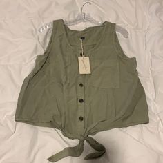 Never Worn, Tags Still Attached. Size: L Sleeveless Casual Crop Top For Day Out, Casual Sleeveless Blouse Crop Top For Vacation, Casual Sleeveless Crop Top For Day Out, Casual Green Sleeveless Top, Casual Green Sleeveless Vest, Casual Cropped Tank Top For Day Out, Casual Green Vest For Beach, Casual Green Vest For The Beach, Green Summer Vest For Vacation