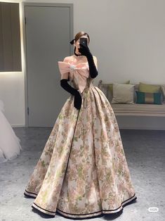 Look Gatsby, Prom Dress Pictures, Vintage Evening Gowns, Satin Evening Gown, Strapless Evening Gowns, 파티 드레스, Fairytale Dress, Fantasy Dress, Glam Dresses