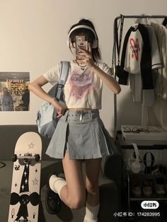 Cyberpunk Skateboard, Cute Blue Outfits Aesthetic, Cute Blue Outfits, Outfit Y2k Aesthetic, Korean Fashion Blue, Vintage Skincare, Airpods Aesthetic, Cute Y2k Outfits, Acubi Outfit