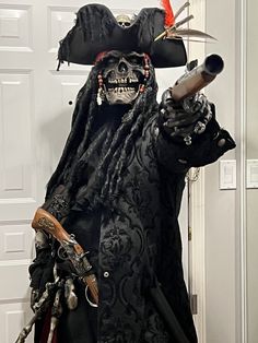 Ghost Pirate Costume, Ghost Pirate, Badass Halloween Costumes, Pirate Halloween Costume, Pirate Garb, Sea Pirates, Pirate Skeleton, Walking Staff, Steampunk Pirate