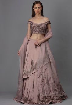 Organza Skirts, Lehenga Bride, Top Lehenga, Reception Cocktail, Pretty Dresses Casual, Crop Top Lehenga, Gaurav Gupta