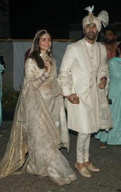 Alia Bhatt Wedding Looks, Alia Bhatt Wedding, Ranbir Alia, Best Wedding Suits, Sherwani For Men Wedding, Groom Dress Men, Wedding Dresses Men Indian, Couple Wedding Dress, Wedding Dress Men