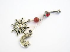 Handmade with Love, this Equinox themed Belly button ring features beautiful lead/nickel free antiqued silver Sun, Moon & Stars charms with fiery Carnelian and Opalite gemstones.  Made of high quality 316L Surgical steel this belly button ring is 14 gauge with a charm dangle which MEASURES: approximately 1 3/4 inches from bottom of barbell..  **Choose your Color barbell crystal at checkout (5th photo)** Each belly button ring is handmade by me and will vary slightly but I will make sure it i Nose Ring Jewelry, Piercing Inspo, Sun Moon Stars, Belly Piercing, Belly Button Ring, Button Ring, Pretty Jewelry, Belly Ring, Moon Stars