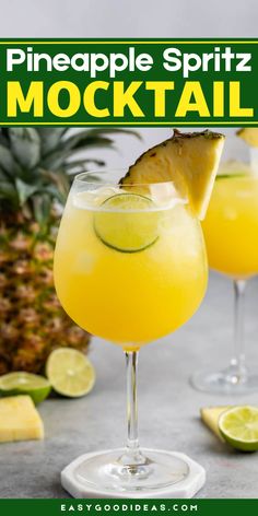 This Pineapple Spritz Mocktail is the perfect non-alcoholic cocktail with so many delicious and sweet flavors. It is the best refreshing drink. Amazing Mock Tails, Citrus Mocktails Non Alcoholic, Limeade Mocktails, Delicious Mocktail Recipes, Mixed Drinks Non Alcoholic, Mocktails Pineapple, Easy Non Alcoholic Drinks, Healthy Party Drinks