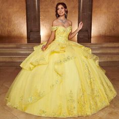 Lace Quinceanera Ball Gown Dress, Lace Ball Gown For Quinceanera, Lace Quinceanera Dress For Debutante Ball, Lace Quinceanera Dress For Sweet 16 During Prom Season, Quinceanera Ball Gown With Lace Bodice, Lace Ball Gown For Quinceanera Debutante Ball, Lace Quinceanera Ball Gown For Debutante Ball, Lace Bodice Fitted Quinceanera Dress, Lace Quinceanera Dress With Fitted Bodice For Gala