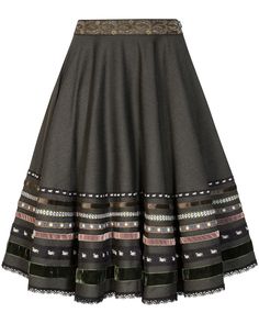 Lena Hoschek | Tradition • Trachten | Dradi Weide Rock • Skirt | Oktoberfest African Attire Dresses, Lena Hoschek, Simply Dress, Ribbon Skirts, Ribbon Dress, African Attire, Types Of Skirts, African Dress