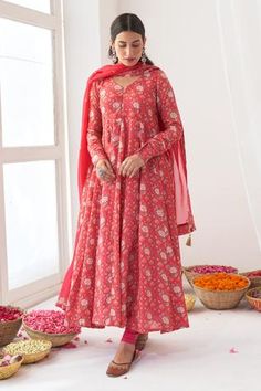 Shop for Negra Elegante Pink Cotton Silk Peony Anarkali Set for Women Online at Aza Fashions Silk Anarkali, Pretty Quinceanera Dresses, Hot Pink Floral, Casual Indian Fashion, A Line Kurta, Anarkali Kurta, Casual Wear Dress, Fashion Vocabulary, Pink Mirror