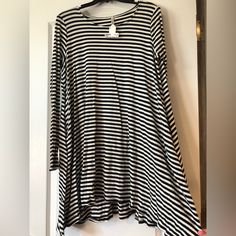 Black & White Striped Long Sleeve Dress Size Medium New With Tags Two Pockets Very Soft Black And White Long Sleeve Mini Dress For Spring, Black And White Long Sleeve Summer Dress, Black White Striped Dress, Red Long Sleeve Dress, White Eyelet Dress, Little Red Dress, Black Knit Dress, Light Blue Dresses, Silky Dress