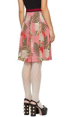 Pleated skirt in coral pink featuring multicolour floral pattern printed throughout. Striped webbing trim at waistband. Concealed zip closure at back. Unlined. Tonal stitching. Colour: pinkMaterial: SilkMade in Italy Skirt Gucci, Gucci Sweater, Rosa Coral, Gucci Pink, Gucci Dress, Floral Pleated Skirt, Floral Prints Pattern, Blue V, Skirts Online