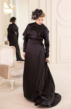 Elegant Victorian Satin Dress For Costume, Formal Victorian Satin Dress, Formal Satin Victorian Dress, Elegant Victorian Dress In Satin For Evening, Elegant Victorian Satin Dress For Evening, Elegant Victorian Evening Dress In Satin, Elegant Satin Victorian Dress For Evening, Black Victorian Dress For Costume, Black Victorian Dress Costume