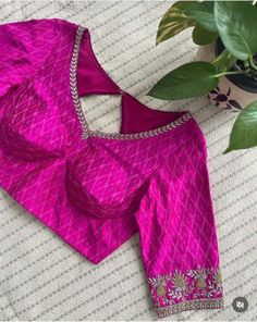 Festive Pink Top With Cutdana Detailing, Pink Silk Padded Choli, Fitted Pink Traditional Wear With Padded Blouse, Festive Pink Sets With Padded Blouse, Pink Traditional Wear With Padded Blouse For Diwali, Bollywood Style Pink Sets With Padded Blouse, Pink Embroidered Dola Silk Blouse, Pink Silk Tops With Cutdana, Pink Bollywood Sets With Padded Blouse