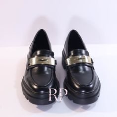 Zara Lug Sole Faux Leather Loafers Sz 37 Nwot Size 37 (Us 6.5) Zara Mules, Oxford Platform Shoes, Gold Loafers, Lace Up Ballet Flats, Buckle Loafers, Velvet Loafers, Brown Loafers, Zara Leather, Leather Ballet Flats