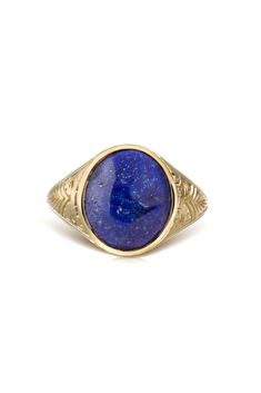 A beautiful signet ring with carvings on the sides made by hand and a cabochon lapis lazulis gemstone in the center. *real images of the ring, taken by us* Lapis Lazuli Stone Size: 14x12mm Material: - Sterling Silver 925 - 9K Gold (375) - 14K Gold (585) - 18K Gold (750) *All signet rings are hallmarked on the back for certification* - We offer FREE Worldwide DHL & FedEx Shipping! - Branded DanelianJewelry Gift Box with each order! Formal Blue Engraved Signet Ring, Classic Blue Engraved Jewelry, Blue Heirloom Engraved Ring, Heirloom Blue Engraved Ring, Classic Engraved Blue Ring, Classic Blue Engraved Ring, Oval Blue Engraved Ring, Classic Blue Engraved Rings, Heirloom Engraved Blue Ring