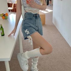 Korean Shorts Outfit, Boys Summer Fashion, Korean Summer Outfits, Korean Shorts, Casual Denim Shorts, Streetwear Chic, Korean Streetwear, Women Shorts, Shorts Denim