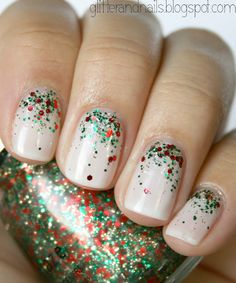 Christmas Nails! Holiday Nails Easy, Christmas Nail Art Easy, Christmas Colours, Nail Art Glitter, Holiday Nail Designs, Christmas Nails Easy, Christmas Nail Art Designs, Xmas Nails