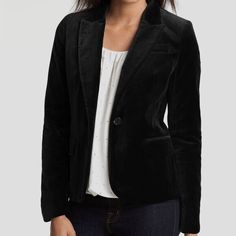 $149 Vince Camuto Women's Black One Button Velvet Blazer Suit Jacket Size XS Description Notched collar; front button closure Two flap pockets at front Lined Shell, lining: polyester/spandex Machine washable Imported About Us We sell only 100% authentic clothing from new with tags to gently used. We have a 100% authentic or money back guarantee on every item we sell. Items are listed daily so make sure to put us on your favorite! Most of our items come from a nationwide high end dept store. We h Velvet Single Button Blazer With Notch Lapel, Fitted Velvet Blazer With Buttons, Fitted V-neck Blazer With Hidden Button Closure, Elegant Velvet Blazer With Button Closure, Fitted Velvet Blazer With Button Closure, Notched Collar, Velvet Blazer, Vince Camuto, Polyester Spandex