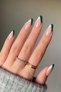 Dark Green Nails, Nagellack Trends, Green Nail Designs, Nail Art For Beginners, Nagel Tips, Smink Inspiration, Her Nails, Makijaż Smokey Eye, Almond Nails Designs