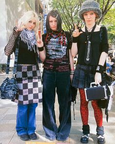 looks from Kera Magazin 2007 via hystericfashion on IG Kera Magazine, Dark Decora, 2023 Street Style, Harajuku Punk, Patch Pants, Style Looks, Harajuku Fashion