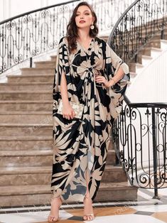 Free Returns ✓ Free Shipping✓. Floral Print Batwing Sleeve Dress- Kaftan & Jalabiya at SHEIN. Dinner Dress Outfit, Batwing Sleeve Dress, Maxi Dress Designs, Asymmetrical Hem Dress, Maxi Styles, Glitter Dress, Dinner Dress, Kaftan Dress, Batwing Sleeve