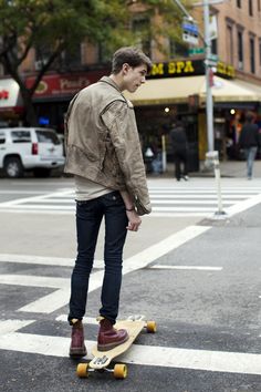 so cool Male Model Street Style, The Sartorialist, Model Street Style, Men Street, 영감을 주는 캐릭터