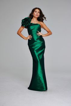 Jovani 40206 Fall 2024 evening collection dress. Elegant Green Evening Dress For Gala, Green Evening Dress With Fitted Bodice, Green Ball Gown Evening Dress For Formal Occasions, Green Evening Dress For Gala, Green Ball Gown Maxi Dress For Evening, Green Evening Dress For Cocktail Prom Season, Luxury Green Evening Dress For Prom, Green Evening Dress For Prom And Cocktails, Green Evening Dress For Cocktail And Prom Season