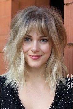 Blonde Balayage Short Hair With Bangs, Blond Hairstyles, Hair Casual, Blonde Ombre Hair, Sweet Hairstyles, Haircut Inspo, Blond Ombre, Haircut Style, Ombre Hair Blonde