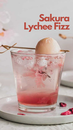 Sakura Lychee Fizz Japanese Drinks Non Alcoholic, Chinese Drink Recipes, Fizzy Drinks Non Alcoholic, Na Drinks, Cute Cocktail Recipes, Japanese Drinks Recipe, Cherry Drink Recipes