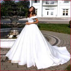 We are offering off shoulder wedding dress satin bridal gown. It comes in white or ivory. Sizes 2-24 Bohemian Ideas, Wedding Guest Gowns, Satin Bridal Gowns, Formal Wear Dresses, Fall Wedding Guest Dress, Plus Size Formal Dresses, Wedding Dress Fabrics, Wedding Dresses Satin, Stunning Gowns