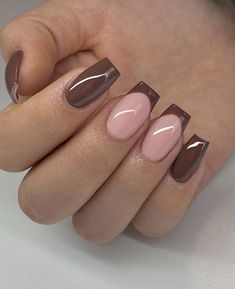 Brown Acrylic Nails, Kutek Disney, Brown Nail, Simple Fall Nails, October Nails, Smink Inspiration, Simple Gel Nails, Casual Nails