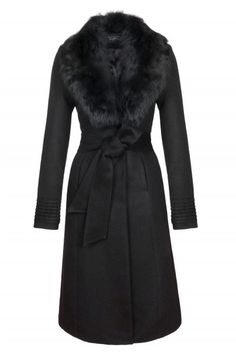 Sentaler long coat with alpaca fur collar. Sentaler Coat, Black Coat With Fur Collar, Black Coat With Fur, Coat With Fur Collar, Designer Outerwear, Coat With Fur, Luxury Outerwear, Fur Collar Coat, Vintage Coat