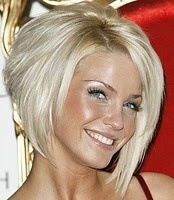 Cute bob :) Sarah Harding, Angled Bob Hairstyles, Stacked Bob Haircut, Haircut Pictures, Choppy Bob Hairstyles, Haircut Styles, Short Bob Haircuts, Cut My Hair, Heidi Klum