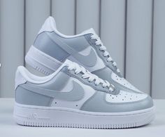 🎨✨ Elevate Your Sneaker Game with Custom Painted Grey Color Block Air Force Ones! Step into Style and Uniqueness! 👟🖌️ Introducing our exclusive Custom Painted Grey Color Block Air Force Ones--a stunning fusion of artistry and footwear fashion that's sure to turn heads wherever you go! Elevate your shoe collection with these hand-painted sneakers, meticulously crafted for those who crave style and individuality. 🎨 Artistic Expression: Each pair is expertly hand-painted by our skilled artists, Grey Air Force 1, Painted Air Force 1, Painted Sneakers, Custom Kicks, Air Force 1 Custom, Custom Air Force 1, Sneakers Athletic, Sneaker Games, Air Force Ones