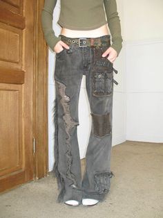 Fitted Distressed Pants For Fall, Grunge Relaxed Fit Bottoms For Fall, Mid-rise Distressed Bottoms For Fall, Stretch Distressed Bottoms For Fall, Grunge Full Length Pants For Fall, High Rise Grunge Pants For Fall, Edgy Baggy Bottoms For Fall, Fall Edgy Baggy Bottoms, Edgy Fitted Straight Leg Bottoms