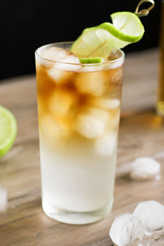 The Dark ‘n Stormy, originating in Bermuda, contrasts the smooth richness of rum with the zesty kick of ginger beer. The result is a perfect balance of sweetness and spice with each sip.