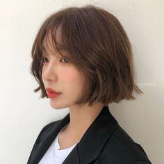 Asian Short Hair Bob, Bob Hair Style, Bob Pendek, Short Medium Length Hair, Ulzzang Short Hair, Shaggy Bob Haircut, Shaggy Bob, Short Haircut Styles, Short Hair Lengths