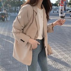 Lady Tops, Elegant Blazers, Ladies Blazer, Beige Blazer, Elegant Office, Women's Blazers, Womens Blazers, Solid Clothes