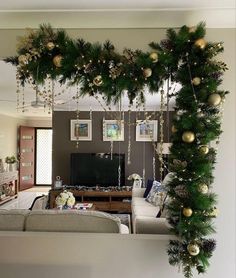 Cute Christmas Decorations For House, Christmas Garland Ceiling, Vaulted Ceiling Christmas Decor, Christmas Garland Backdrop, Ceiling Beam Christmas Decor, Empty Wall Christmas Decor, Unique Garland Ideas, Fill Up Wall Space, Kid Friendly Christmas Decor